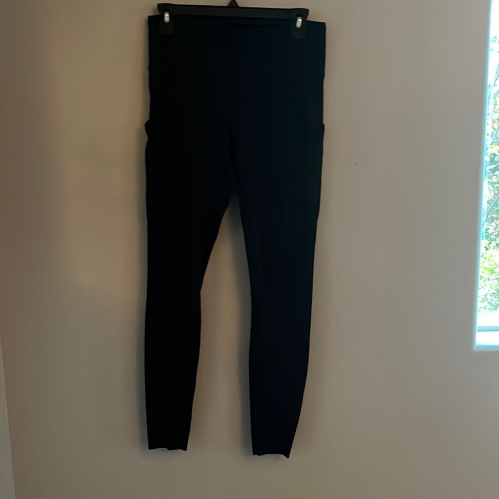 Black lulu lemon leggings size 8